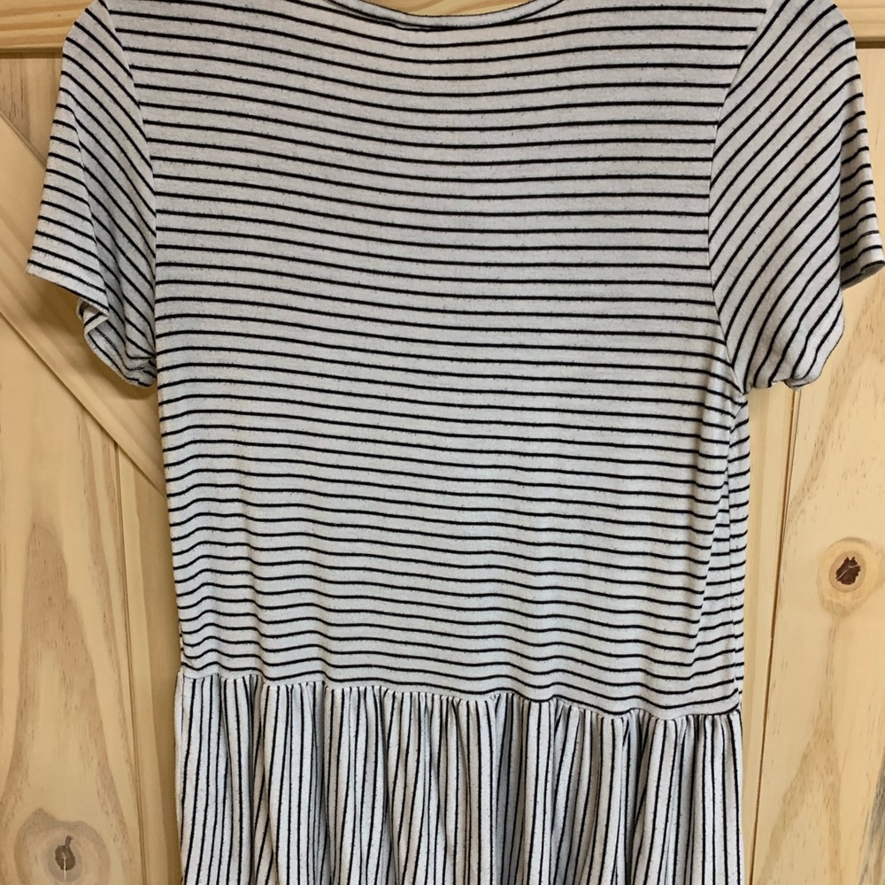 Top - Picture 3 of 4